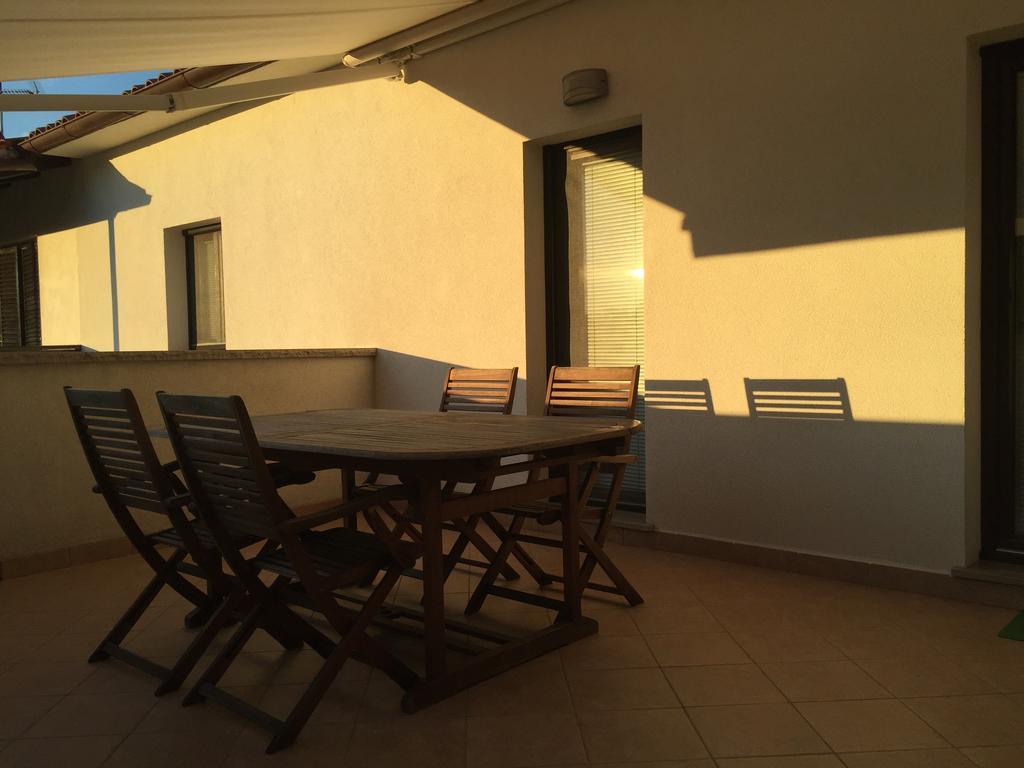 Tin House Apartament