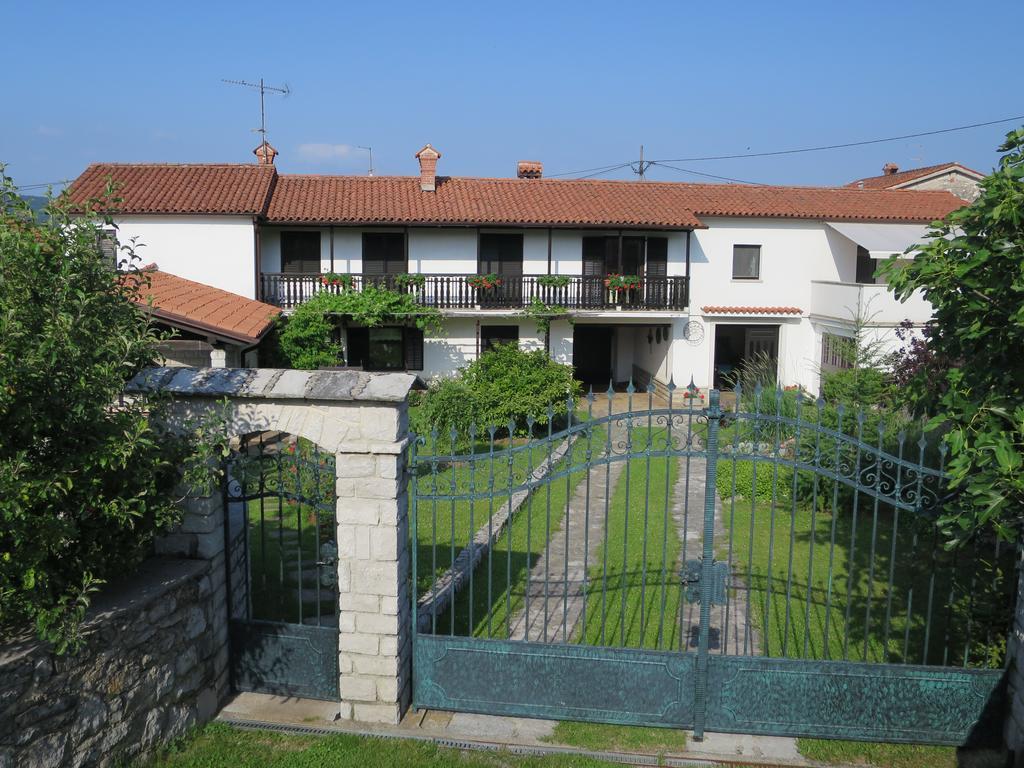 Tin House